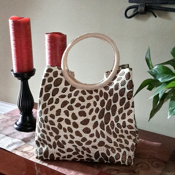 Handbags - ✔BUNDLE 3 $5 & UNDER FOR  $10✔